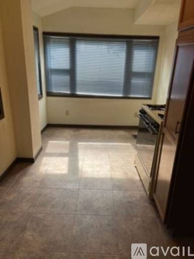 Main picture of 2900 Jay Ave
