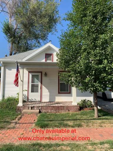 Main picture of 131 E South St