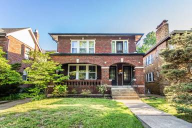 Main picture of 7050 Amherst Ave