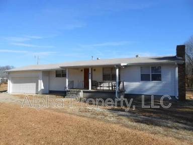 Main picture of 116 Maxwell Cir