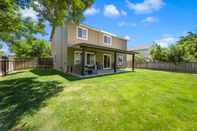 Main picture of 2547 N Banstead Ave