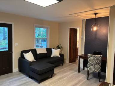 Main picture of 233 Ashwood Ter