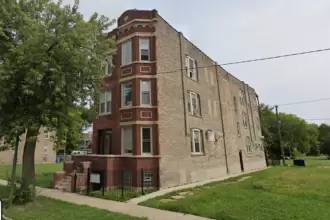 Main picture of 1443 S Drake Ave
