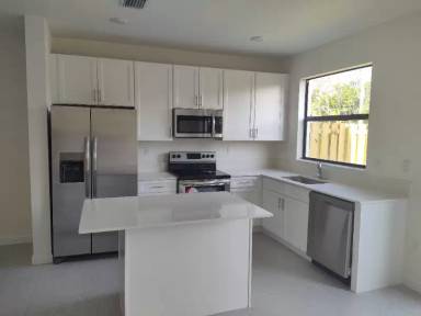 Main picture of 14810 SW 183rd Ter