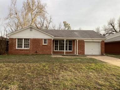 Main picture of 3720 NW 18th St