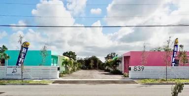 Main picture of 839 NW 12th St