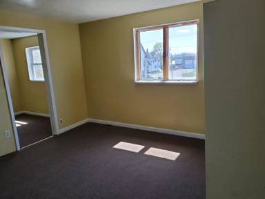 Main picture of 302 N Center St