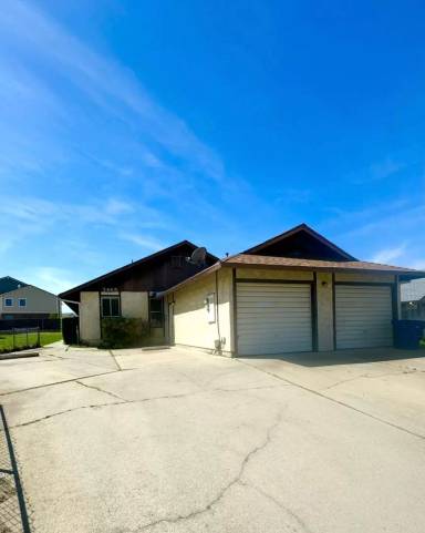 Main picture of 3465 Magnums Way