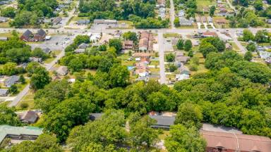 Main picture of 208 Valley View Ave
