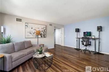 Main picture of 7305 Milwood Ave