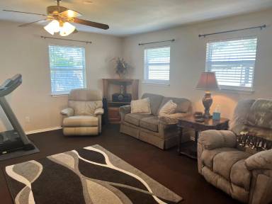 Main picture of 1100 Fort Worth St