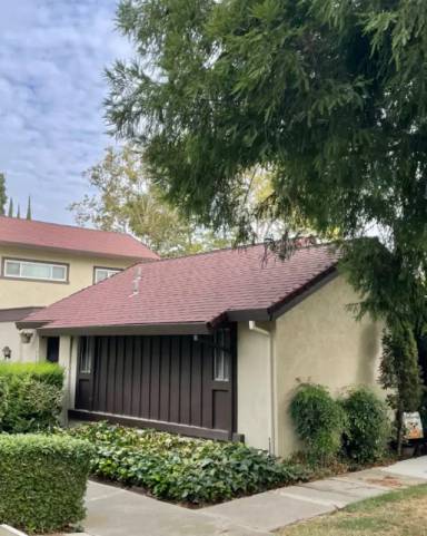 Main picture of 909 El Camino Ave