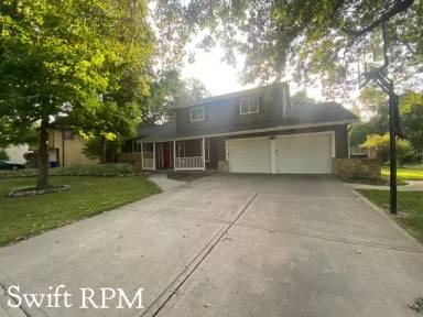 Main picture of 1110 S Avalon Ln
