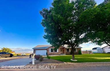 Main picture of 2256 Sego Lily Dr