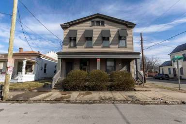 Main picture of 915 Barret Ave