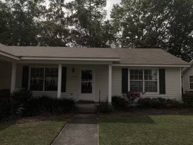 Main picture of 2306 Pineview Dr