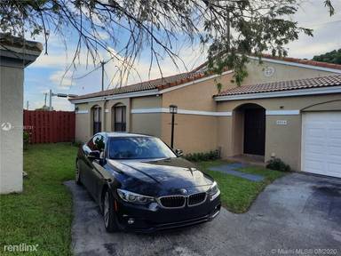 Main picture of 8906 SW 6th Ln