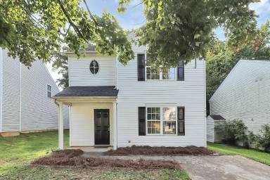Main picture of 1215 McAllister Dr. CLT NC 28216 - 1