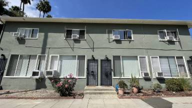Main picture of 13103 Moorpark St