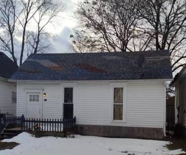 Main picture of 912 Willow Ave