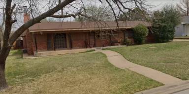 Main picture of 1610 Mesquite St