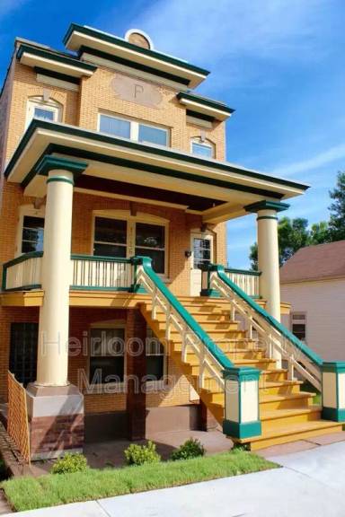 Main picture of 1026 E 4th St