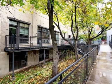 Main picture of 346 W Pierpont Ave