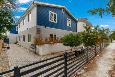 Main picture of 5643 Willowcrest Ave
