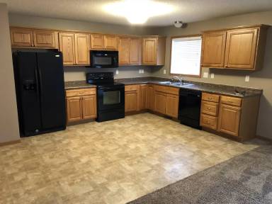 Main picture of 4235 Estate Dr S