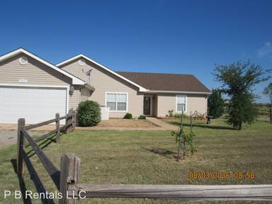 Main picture of 300 NE Penland Rd