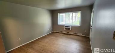 Main picture of 3278 N Dousman St