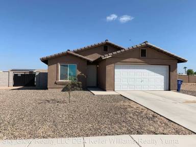 Main picture of 8732 E 36th Pl