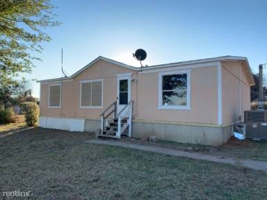 Main picture of 1101 County Road 702