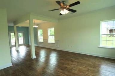 Main picture of 320 White Oak Rd NE