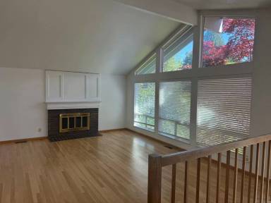 Main picture of 12206 SE 47th St
