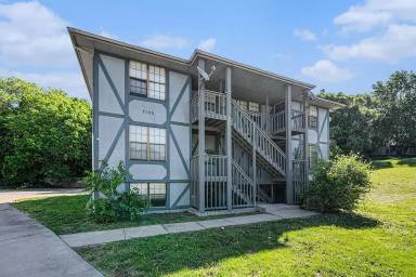 Main picture of 7109 Orchard Ct
