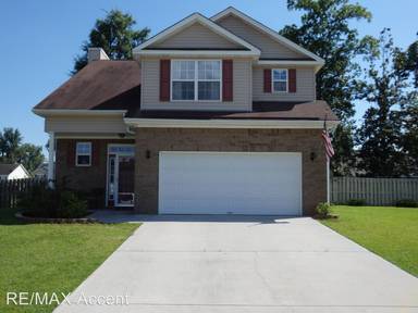 Main picture of 17 Wesleyan Dr