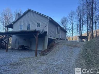 Main picture of 83 Carlton Ln