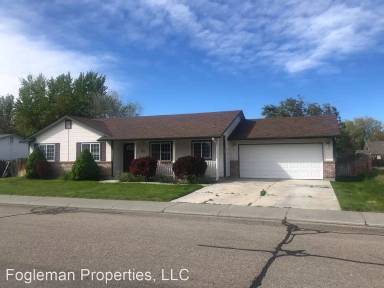 Main picture of 785 Willow Dr