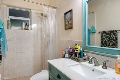 Main picture of 2900 Whitehead St