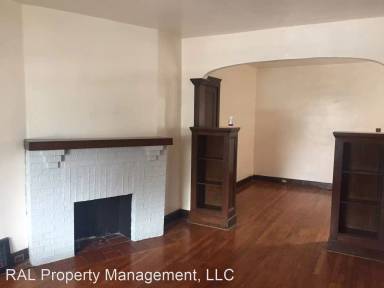 Main picture of 3376 W 100th St