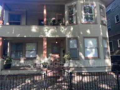 Main picture of 1710 1/2 16th St