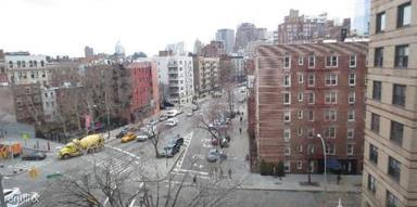 Main picture of 185 W Houston St