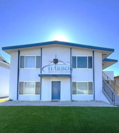 Main picture of 4726 Del Amo Blvd.