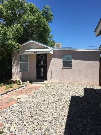 Main picture of 917 Iron Ave SW