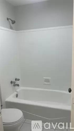Main picture of 40101 Parker Rd
