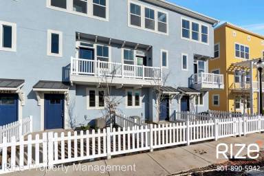 Main picture of 7938-7954 S 5440 W