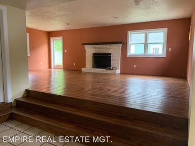 Main picture of 173 Elm St