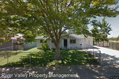 Main picture of 7518 Flores Way