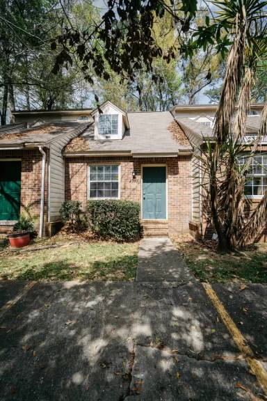 Main picture of 2333 Parrot Ln